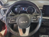  KIA  Cee'd KIA  SW 1.5 T-GDI 160KM 6MT M 5d #35