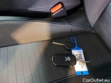  Peugeot  208 PEUGEOT  / 2019 / 5P / BERLINA ALLURE PURETECH 100 EAT8 S/S AUTO #52