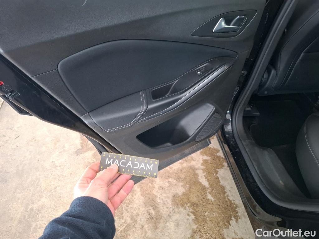  Opel   Grandland X Grandland X Elegance Business 1.5 130CV BVM6 E6d #26
