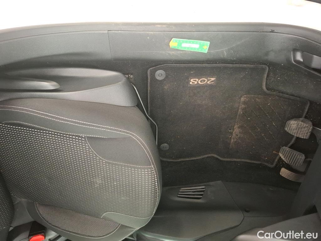  Peugeot  208  Allure Business 1.2 PureTech 110CV BVM6 E6dT #19