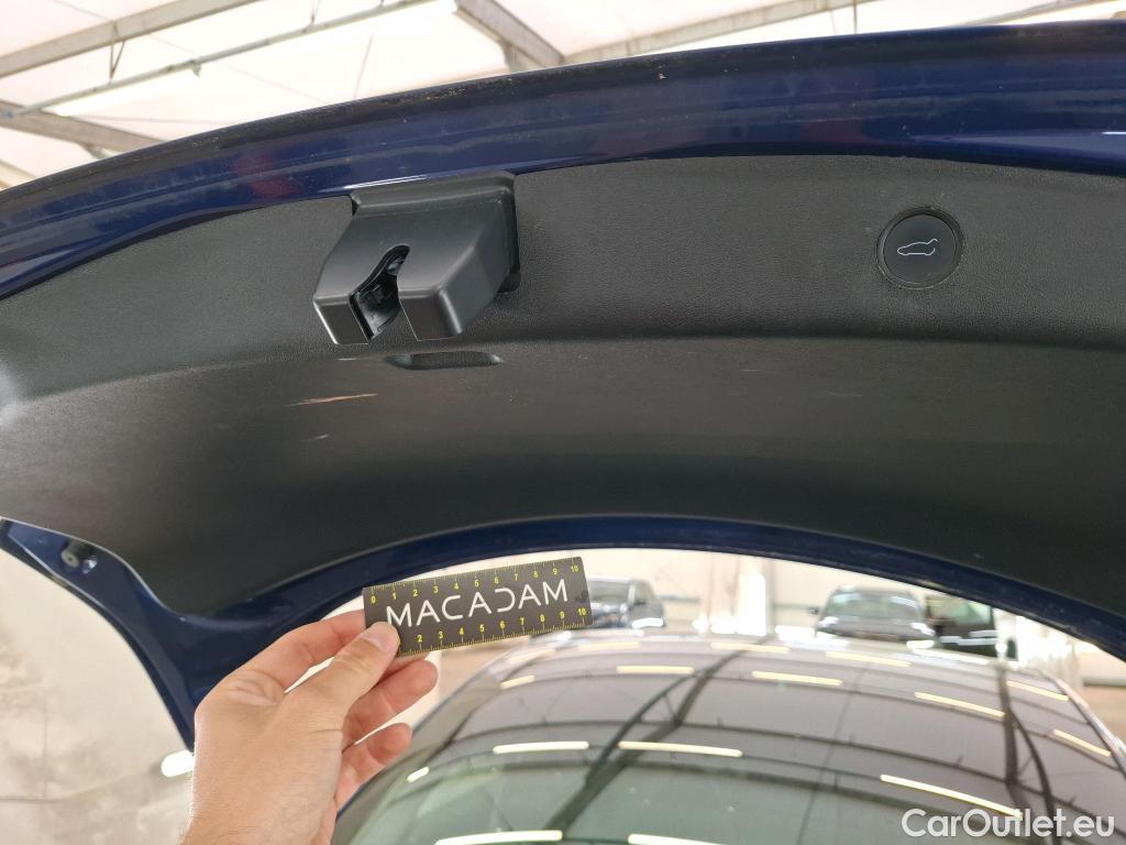  Tesla  Model 3 TESLA  / 2018 / 4P / Berline Grande Autonomie #47