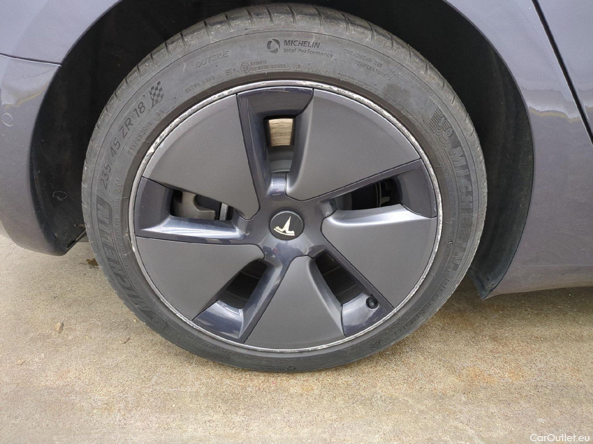  Tesla  Model 3 TESLA  / 2018 / 4P / Berline Autonomie Standard Plus RWD #14