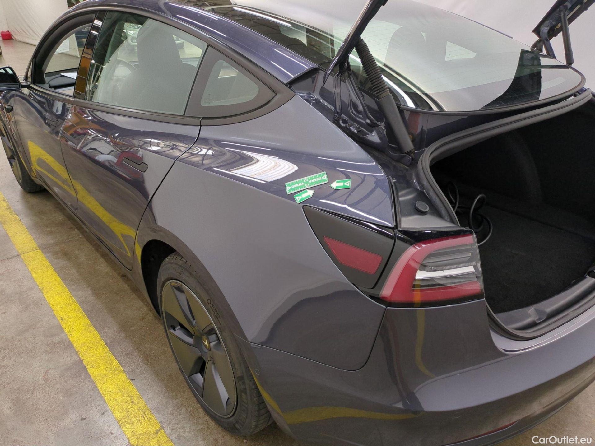  Tesla  Model 3 TESLA  / 2018 / 4P / Berline Autonomie Standard Plus RWD #32