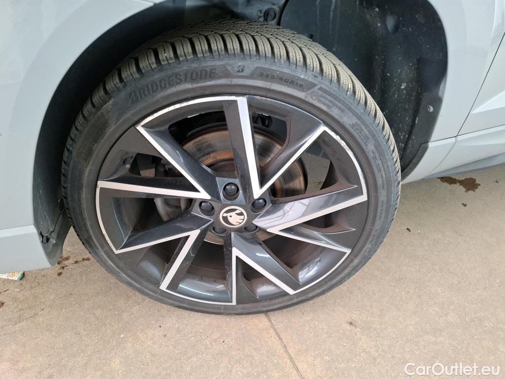  Skoda  Karoq  Sportline 2.0 TDI 115CV BVA7 E6d #9