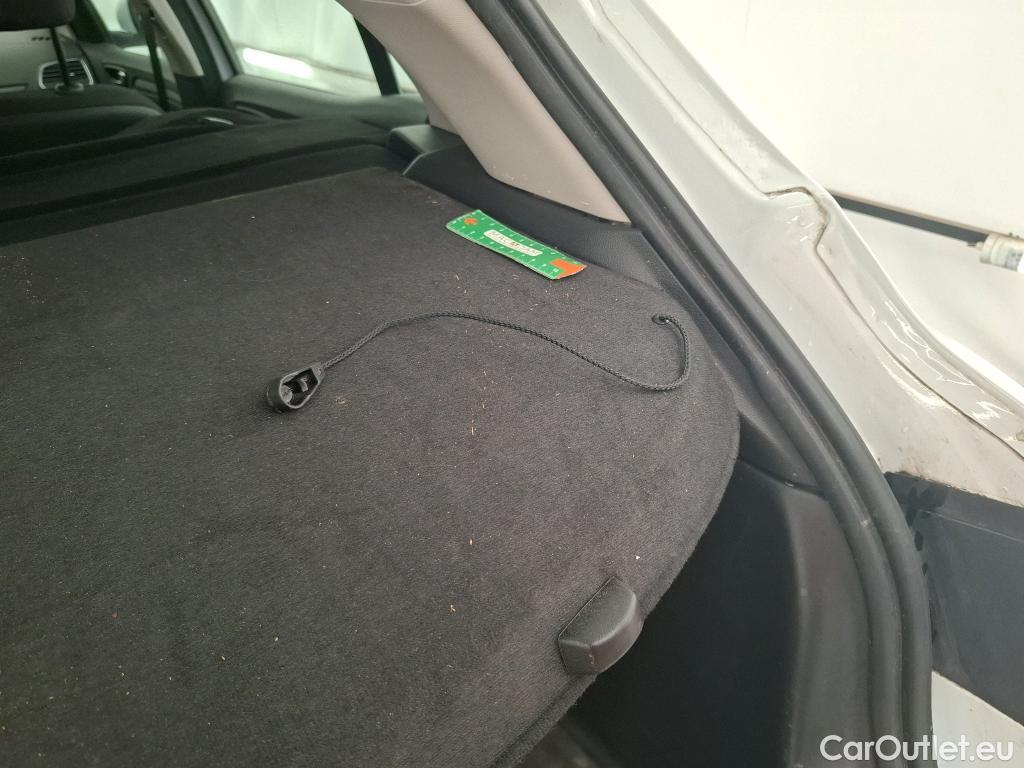  Renault  Megane  IV Berline 5pt. Société Air Nav 1.5 dCi 90CV BVM6 E6 #24