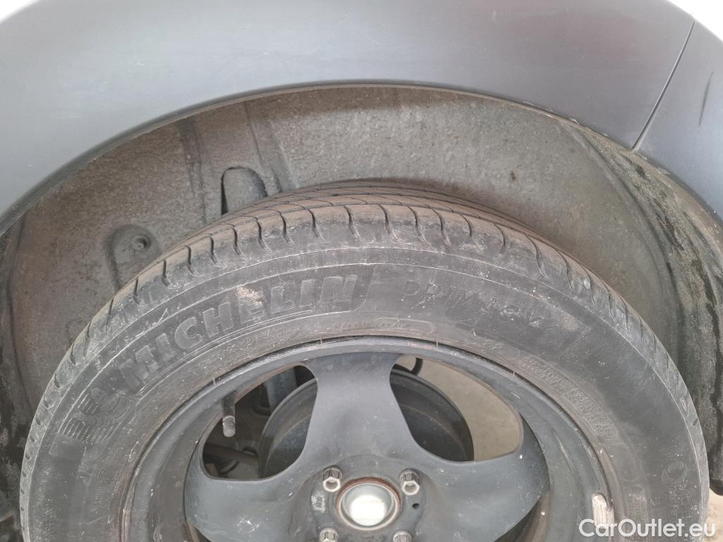  Citroen  C3  Feel Pack 1.2 PureTech 80CV BVM5 E6d #26