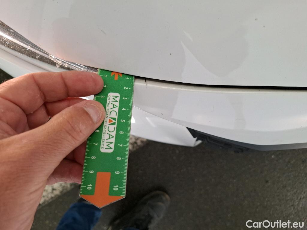  Peugeot  208  Premium 1.5 HDi 100CV BVM6 E6d #2