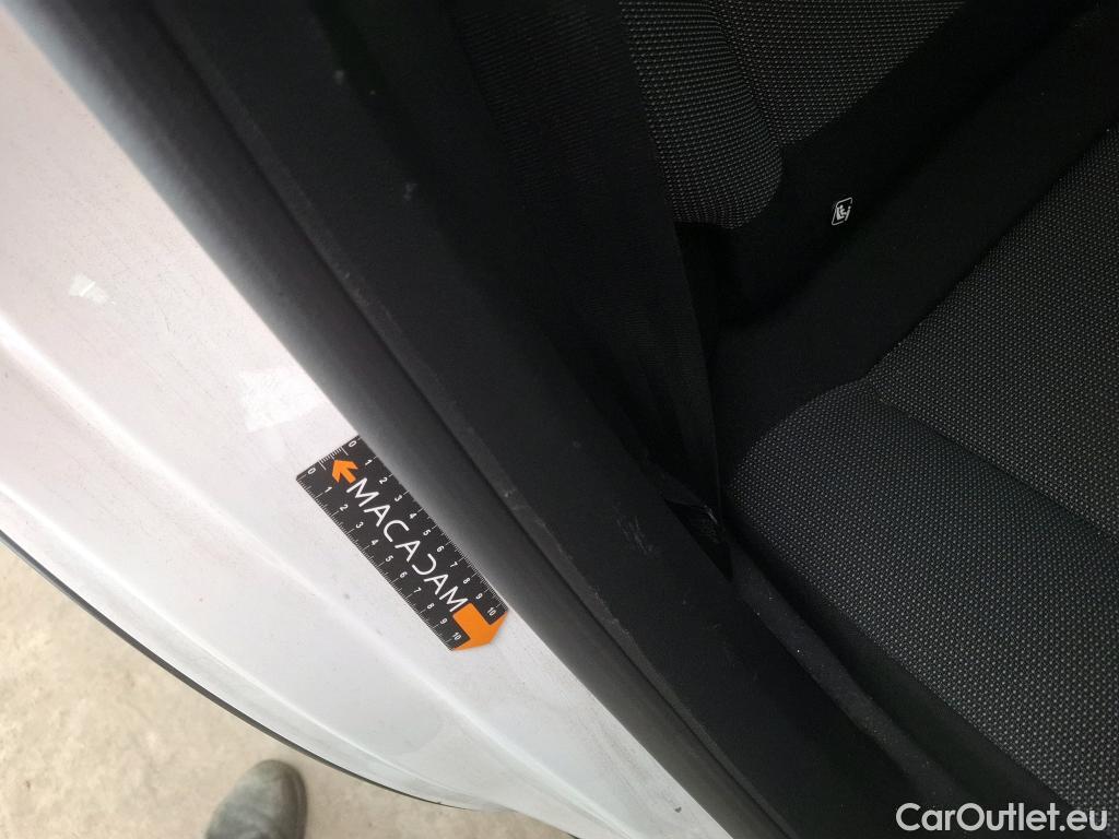  Citroen  C3  Feel Pack 1.2 PureTech 80CV BVM5 E6d #28