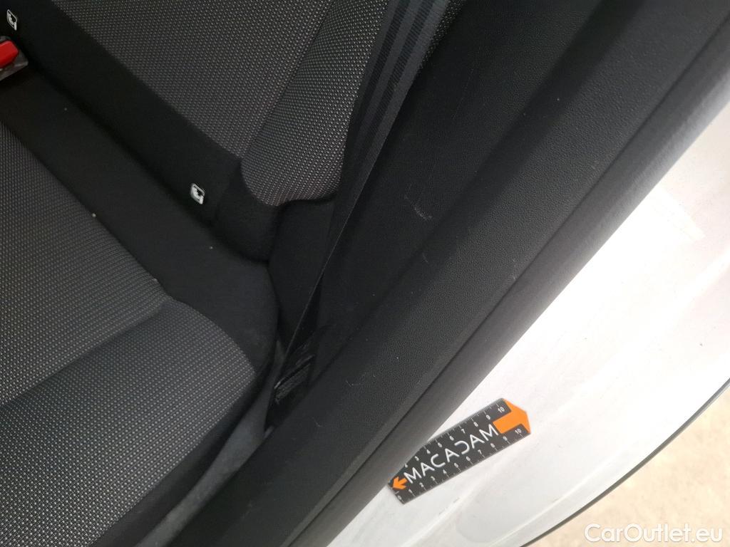  Citroen  C3  Feel Pack 1.2 PureTech 80CV BVM5 E6d #16