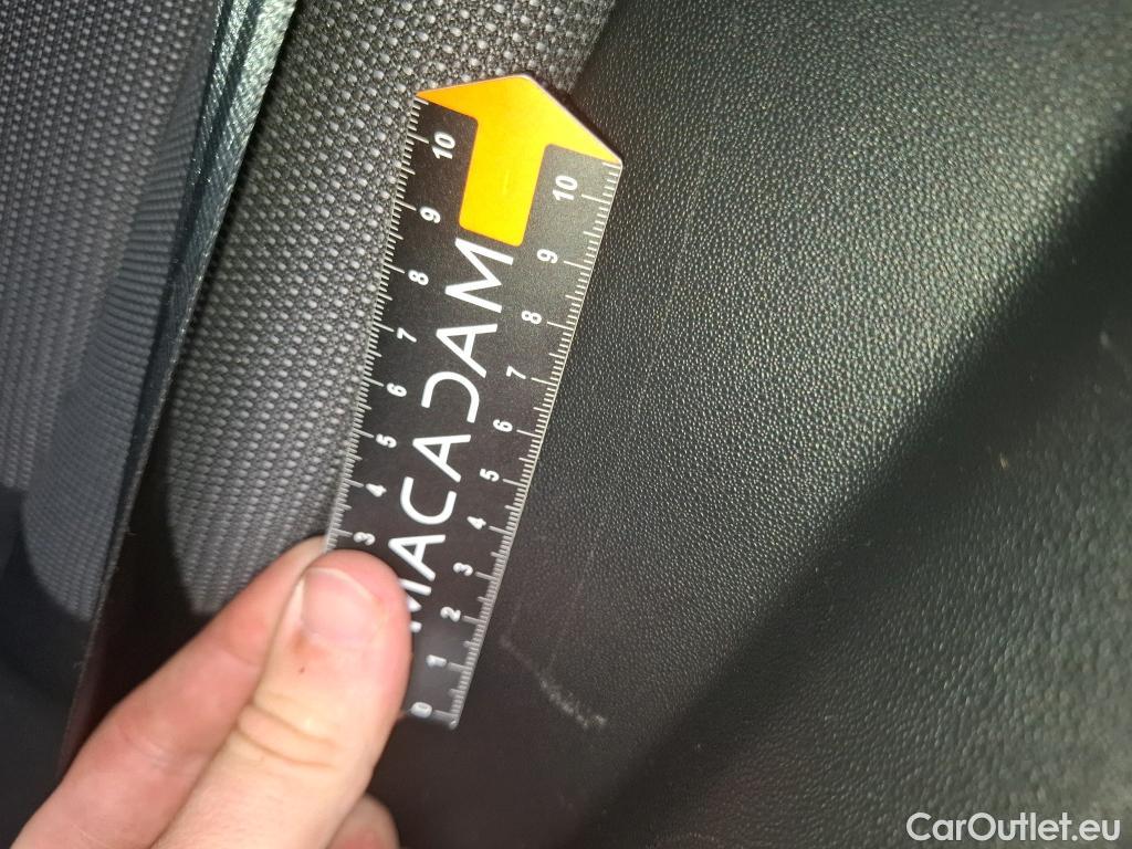  Citroen  C3  Feel Pack 1.2 PureTech 80CV BVM5 E6d #17