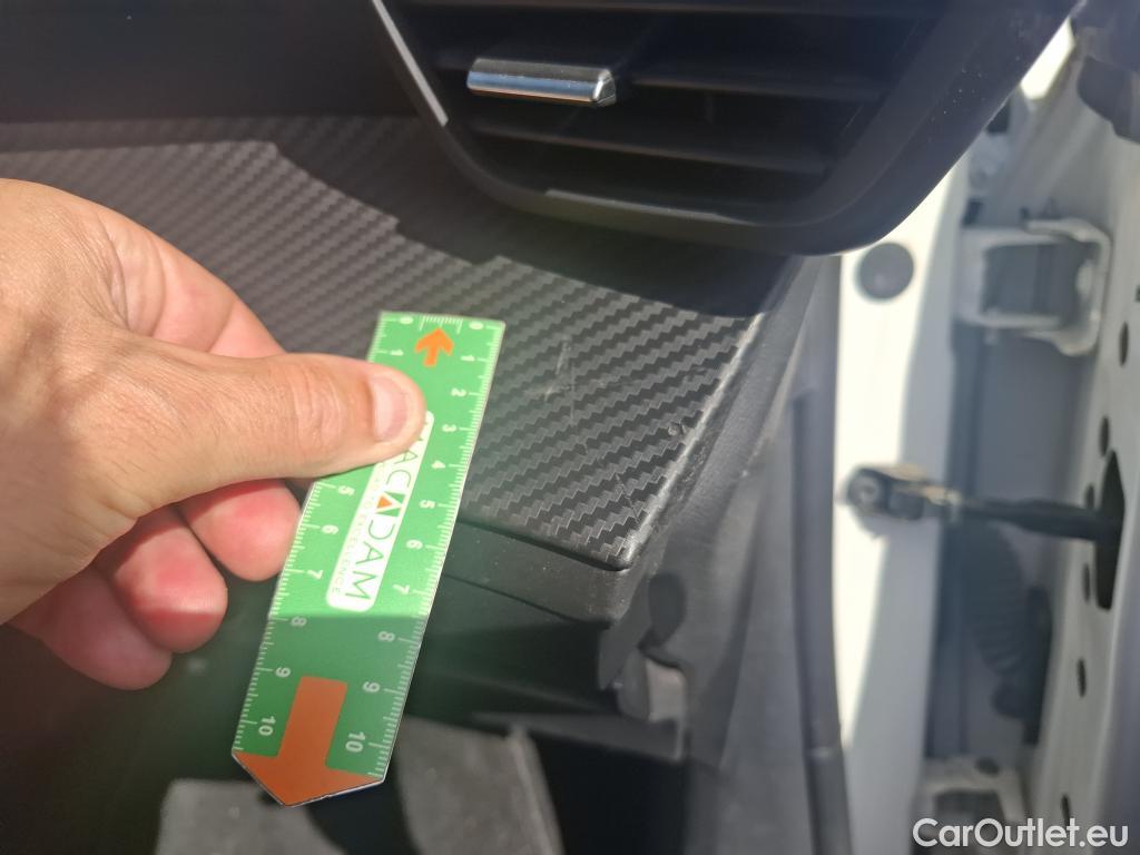  Peugeot  208  Premium 1.5 HDi 100CV BVM6 E6d #12