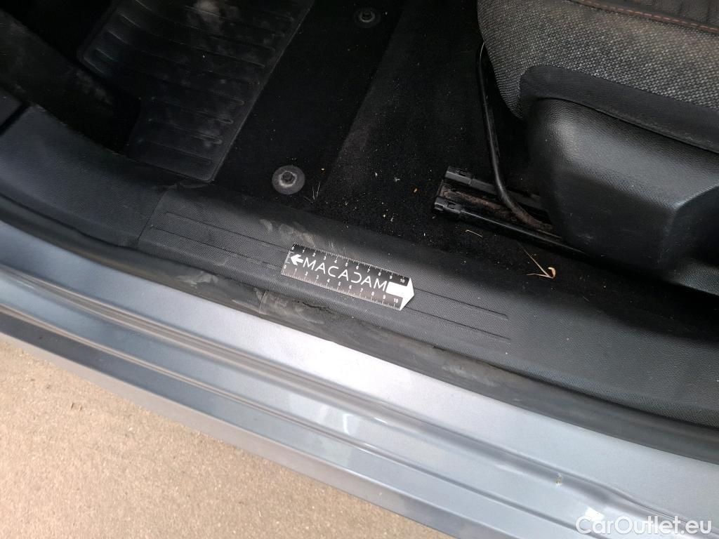  Peugeot  208  (e-) Active Business R 50kWh BVA #1