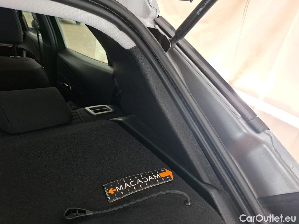 Peugeot  2008  Active Business 1.5 HDi 110CV BVM6 E6d #17