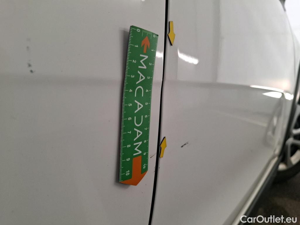  Citroen  C3  Feel 1.2 PureTech 70CV BVM5 E6dT #9