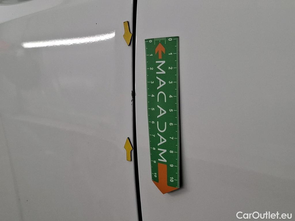  Peugeot  208  Active 1.2 PureTech 100CV BVM6 E6d #9