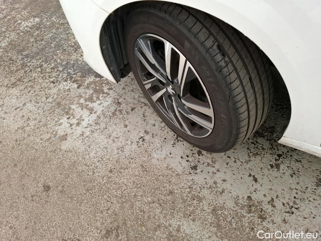  Peugeot  208  Style 1.2 PureTech 75CV BVM5 E6d #12