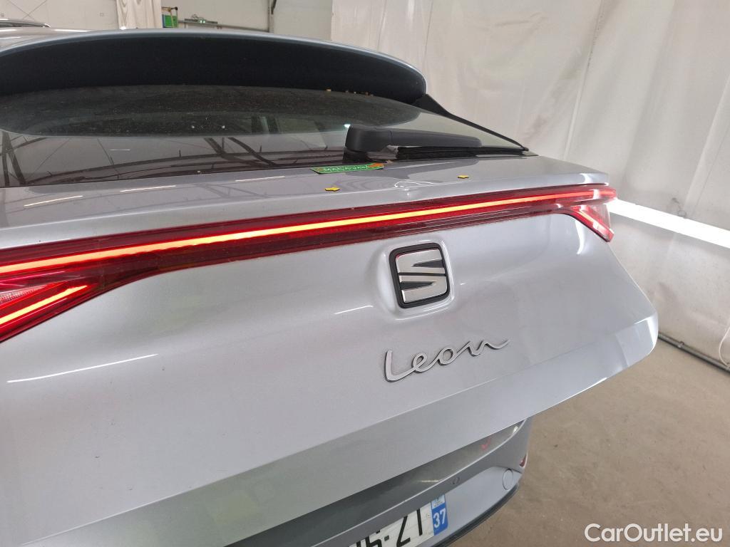  Seat  Leon SEAT  Sportstourer / 2020 / 5P / Break 1.0 eTSI 110 DSG S&S Business #1