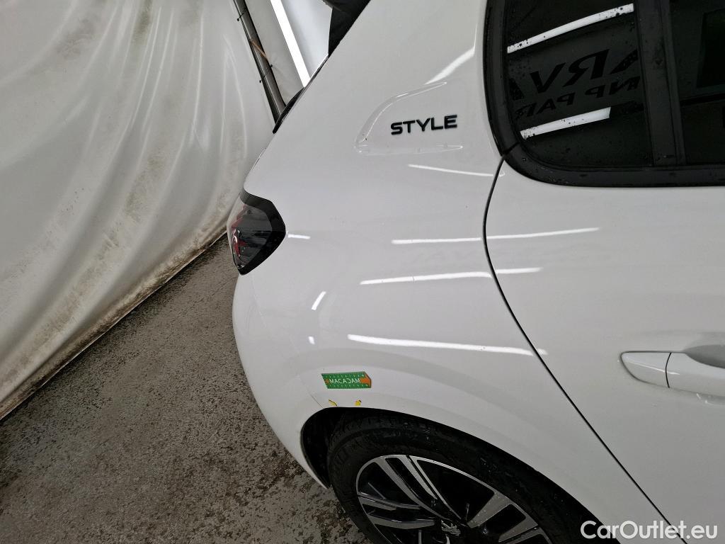 Peugeot  208  Style 1.2 PureTech 75CV BVM5 E6d #1
