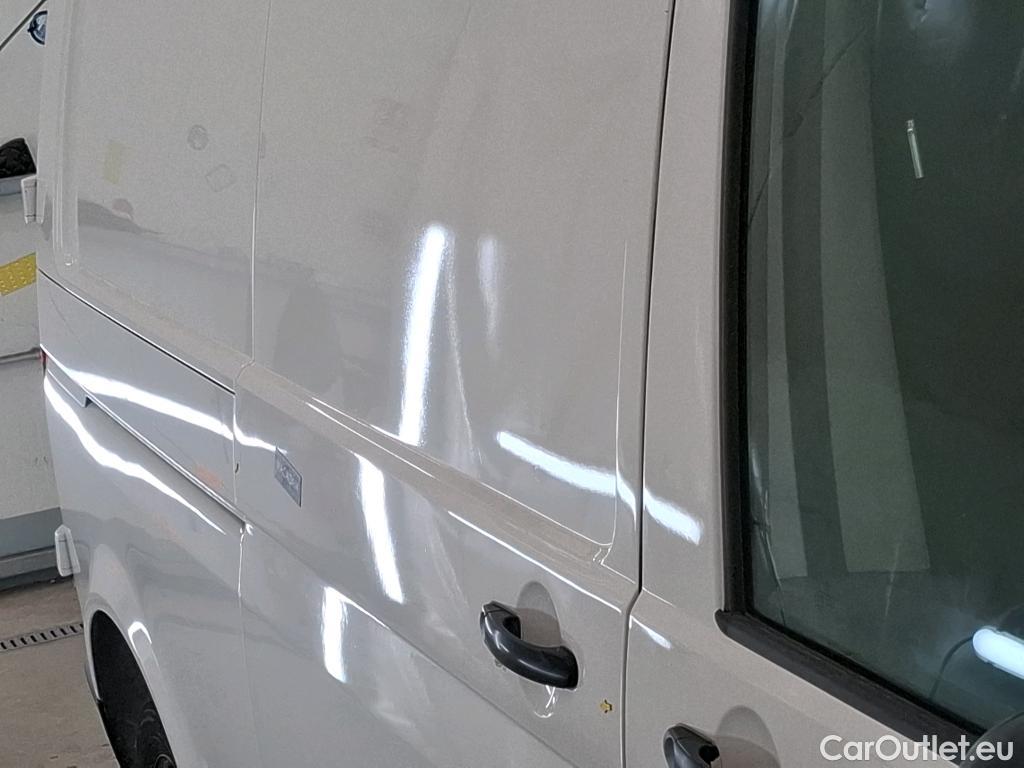  Volkswagen  Transporter VOLKSWAGEN  / 2019 / 4P / Fourgon tôlé 2.0 TDi 150 L2H1 Business Line #24