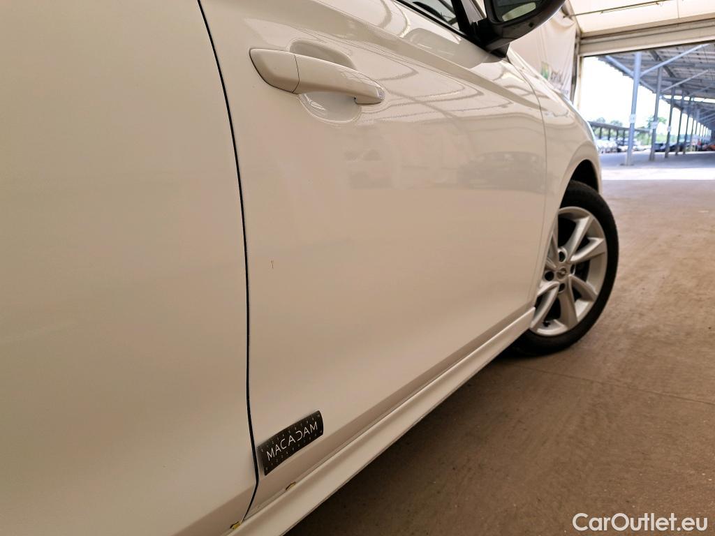  Opel  Corsa  F Elegance Business 1.2 Turbo 100CV BVM6 E6d #14
