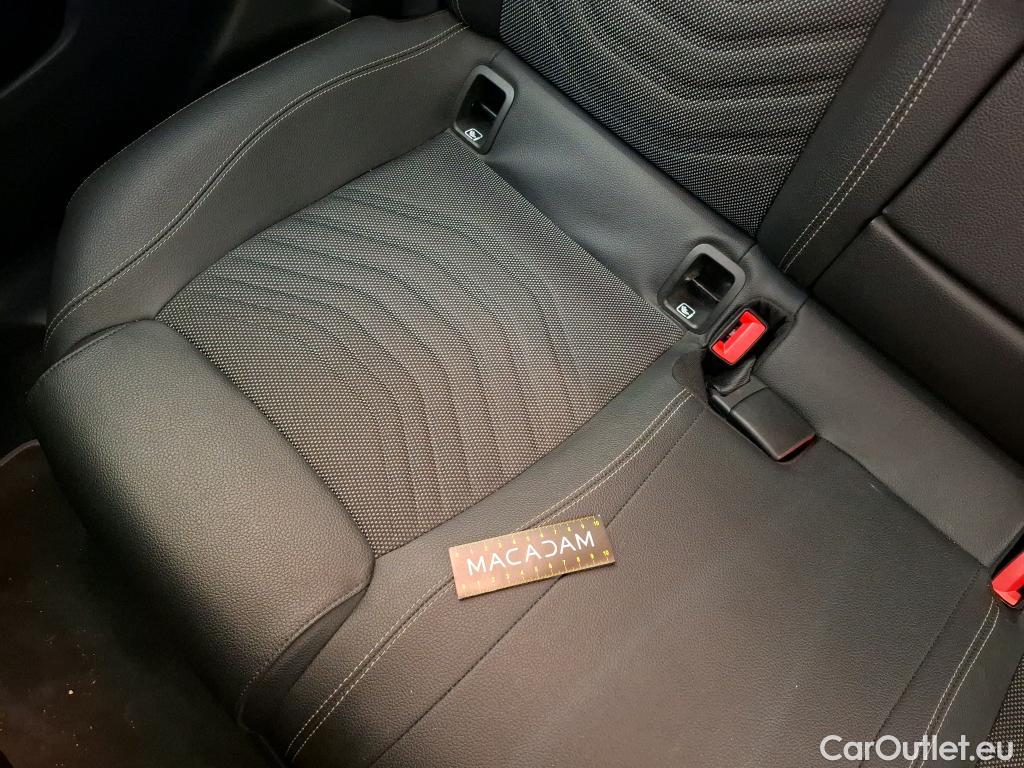  Mercedes  A-Klasse MERCEDES-BENZ Classe A Compact / 2018 / 5P / Berline A 180 Business Line #14