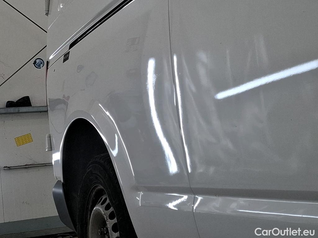  Volkswagen  Transporter VOLKSWAGEN  / 2019 / 4P / Fourgon tôlé 2.0 TDi 150 L2H1 Business Line #80