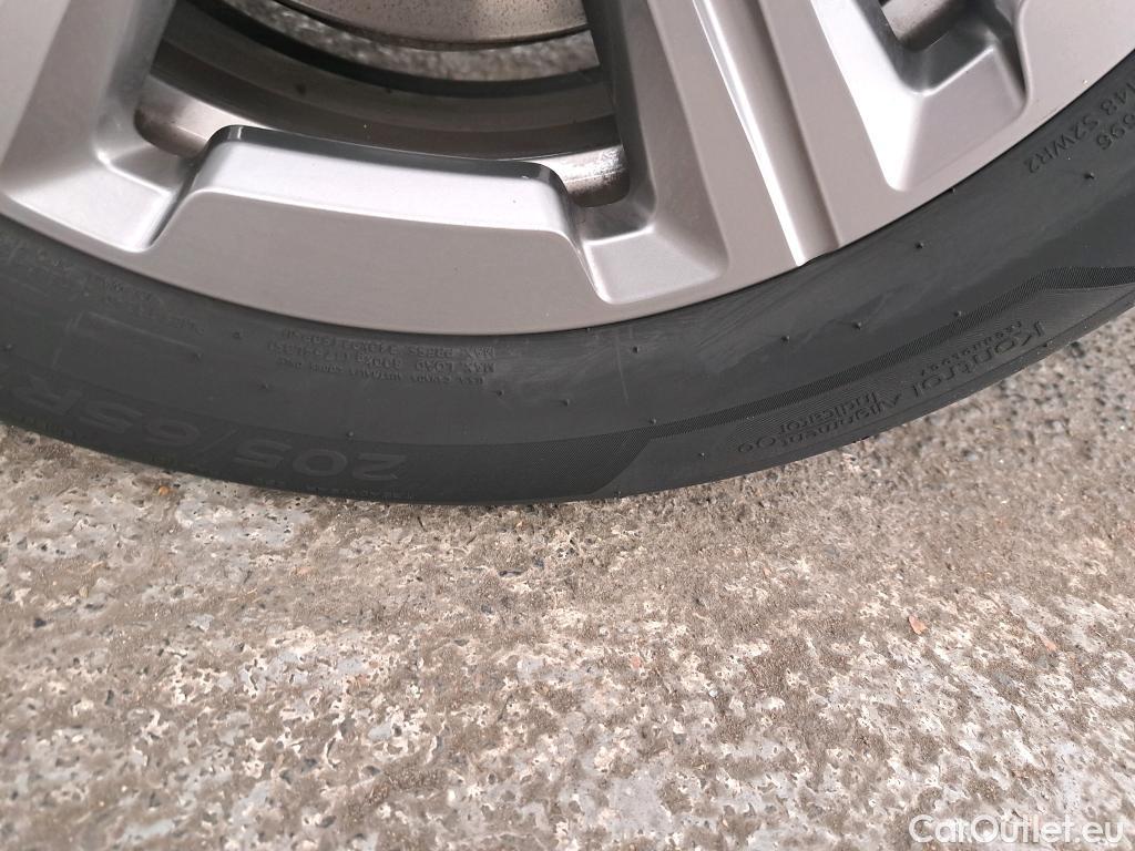  Bmw  X1 BMW  / 2022 / 5P / SUV xDrive25e DKG7 #19