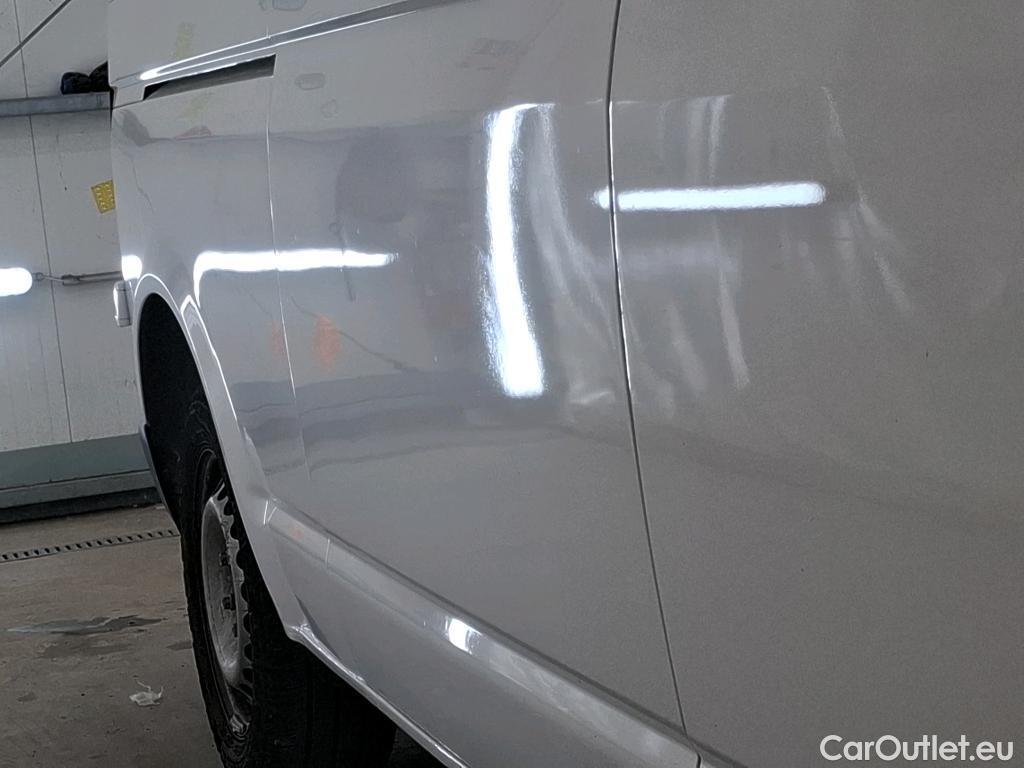  Volkswagen  Transporter VOLKSWAGEN  / 2019 / 4P / Fourgon tôlé 2.0 TDi 150 L2H1 Business Line #22