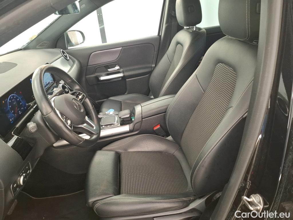  Mercedes  GLA MERCEDES-BENZ   2020  5P  SUV 2 0  200 D BUSINESS LINE DCT #13