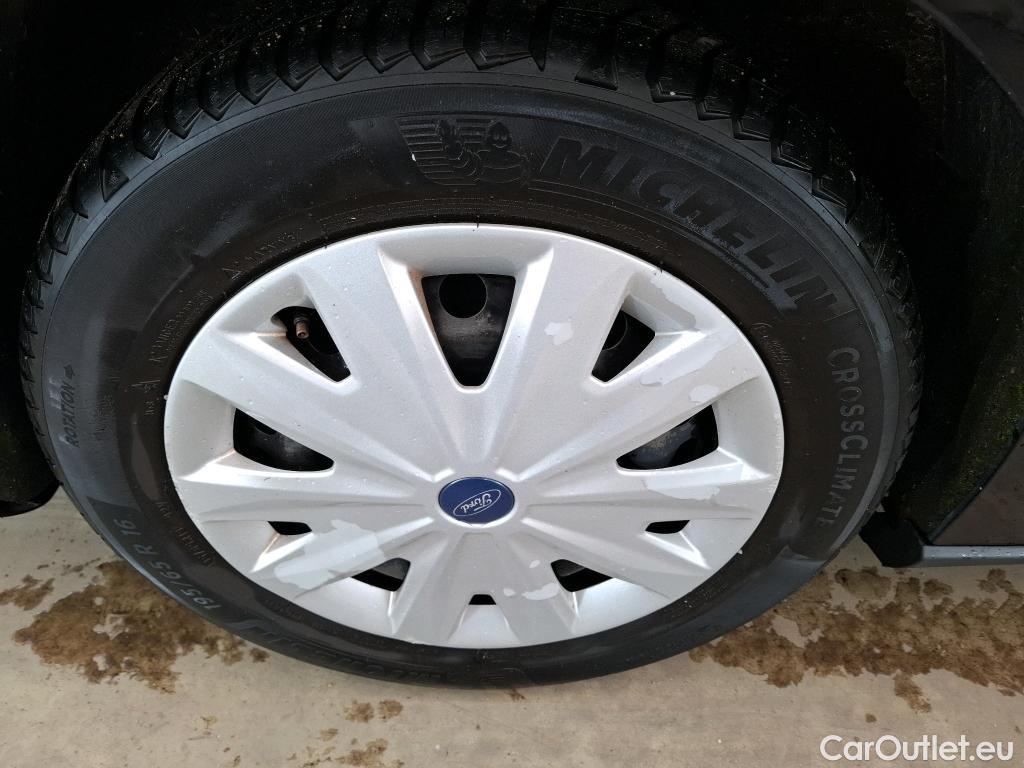  Ford  Focus  Turnier Trend 1.5 EcoBlue 95CV BVM6 E6dT #1