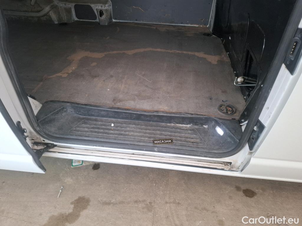  Volkswagen  Transporter VOLKSWAGEN  / 2019 / 4P / Fourgon tôlé 2.0 TDi 150 L2H1 Business Line #60