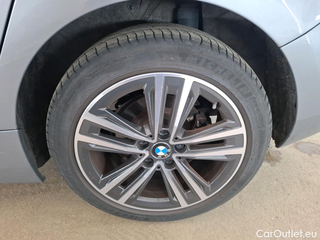  Bmw  Serie 1 BMW Série 1 / 2019 / 5P / Berline 116i DKG7 Business Design #37