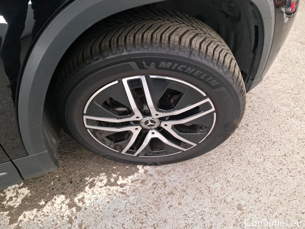  Mercedes  GLA MERCEDES-BENZ   2020  5P  SUV 2 0  200 D BUSINESS LINE DCT #7