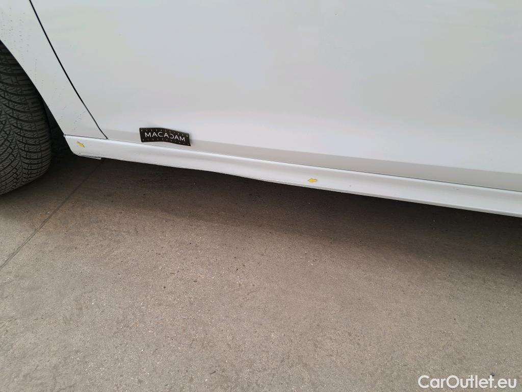  Opel  Corsa  F Elegance Business 1.2 Turbo 100CV BVM6 E6d #5