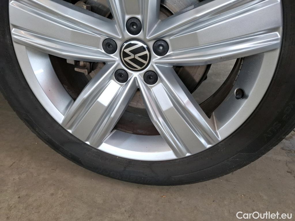  Volkswagen  Tiguan VOLKSWAGEN  / 2020 / 5P / SUV 1.4 eHybrid 245 DSG6 Elegance #11