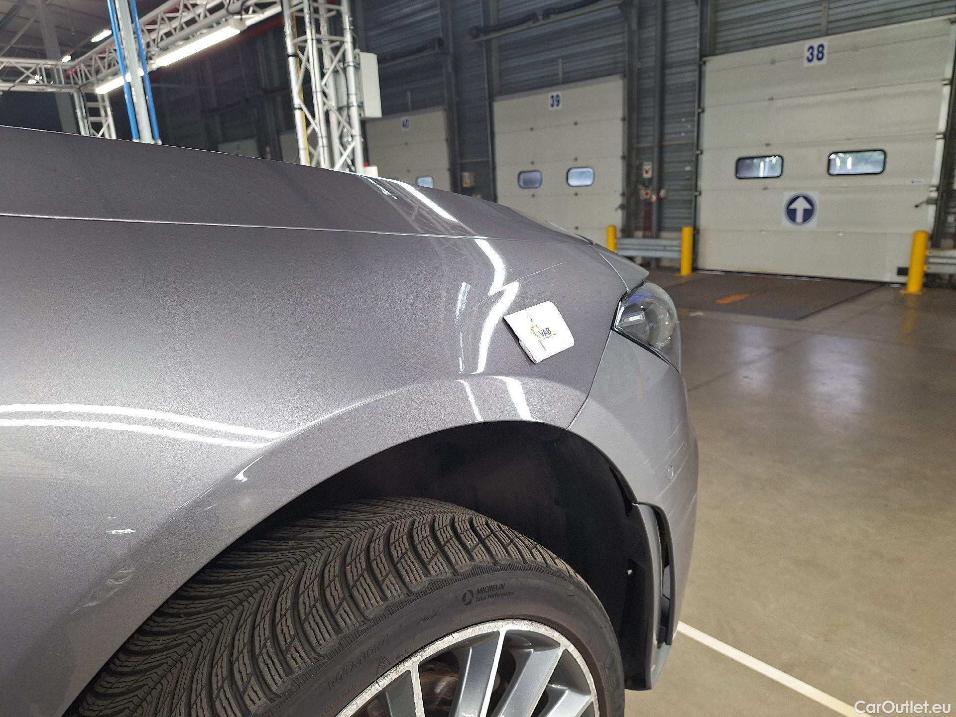  Mercedes  CLA-Klasse Mercedes, CLA-Class '19 PHEV, Mercedes-Benz CLA CLA 250 e 4d #18