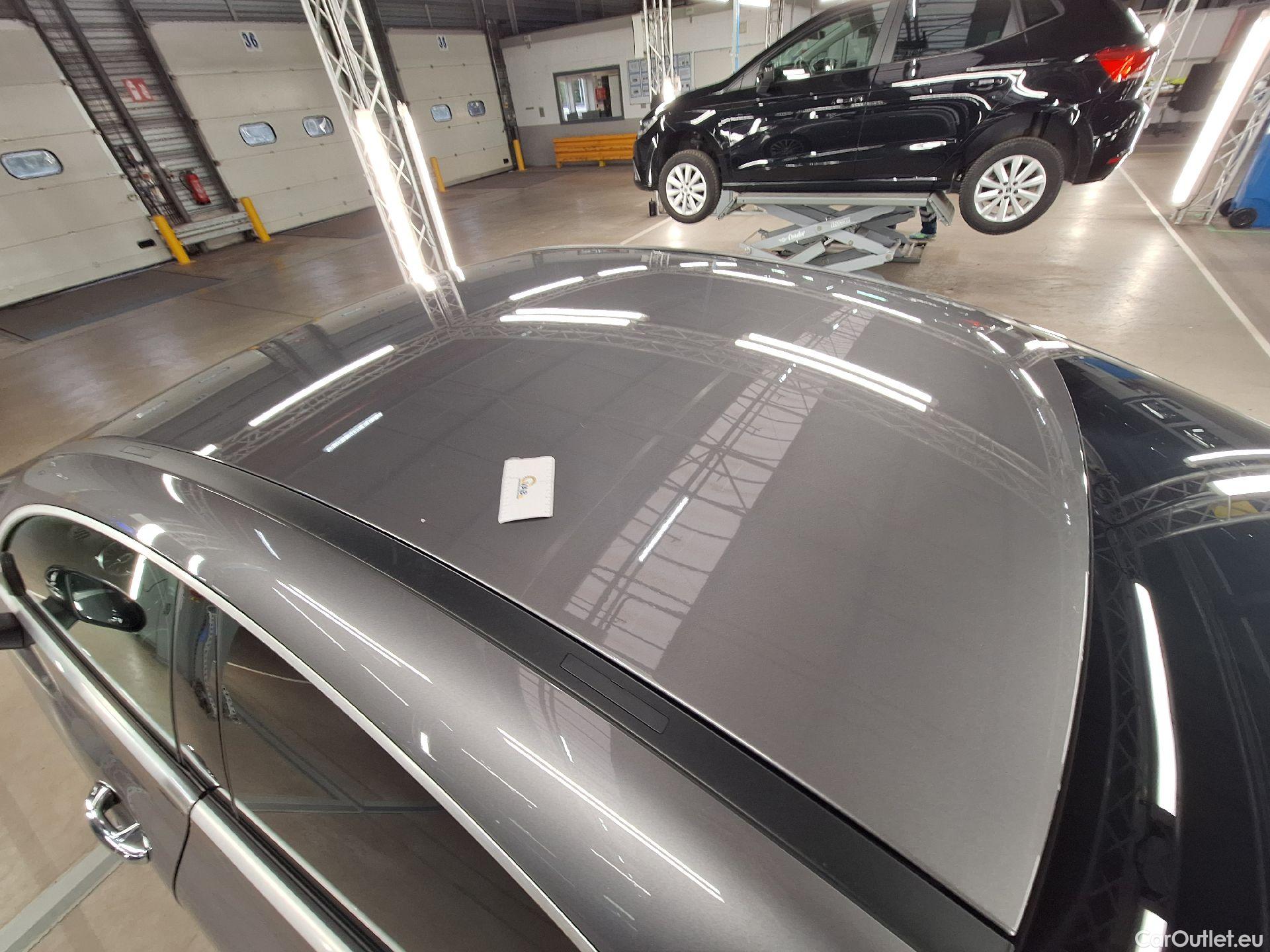  Mercedes  CLA-Klasse Mercedes, CLA-Class '19 PHEV, Mercedes-Benz CLA CLA 250 e 4d #1