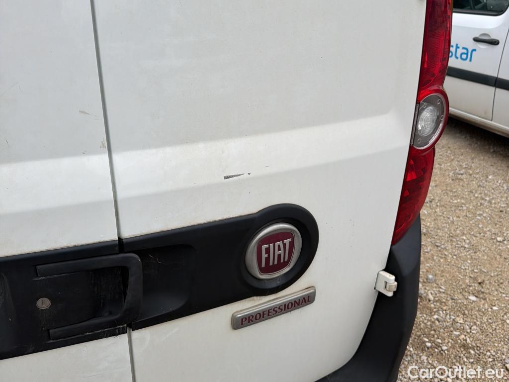  Fiat  Doblo FIAT Doblò Cargo/2015/4P/furgón derivado de turismo Cargo SX 1.6 Mjet 66kW (90CV) (AC) #16