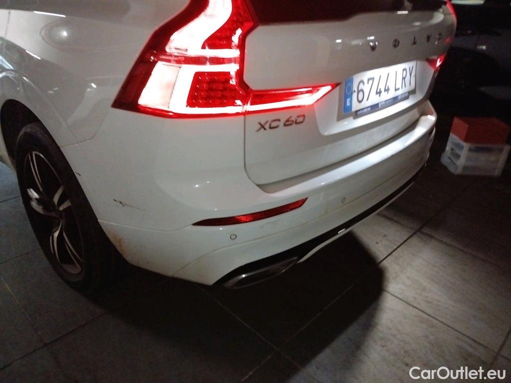  Volvo  XC60 VOLVO  / 2017 / 5P / todoterreno 2.0 B4 D AWD R-Design Auto #7
