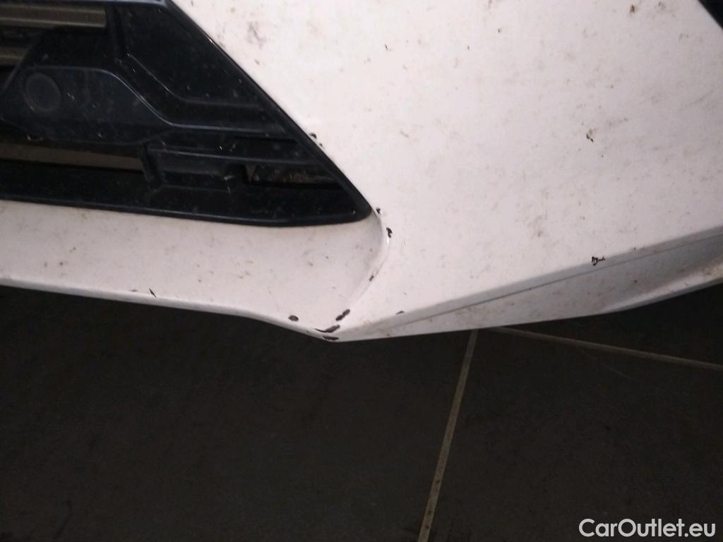  Volvo  XC60 VOLVO  / 2017 / 5P / todoterreno 2.0 B4 D AWD R-Design Auto #4