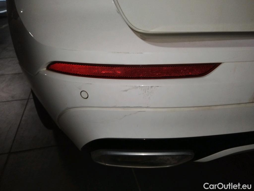  Volvo  XC60 VOLVO  / 2017 / 5P / todoterreno 2.0 B4 D AWD R-Design Auto #8