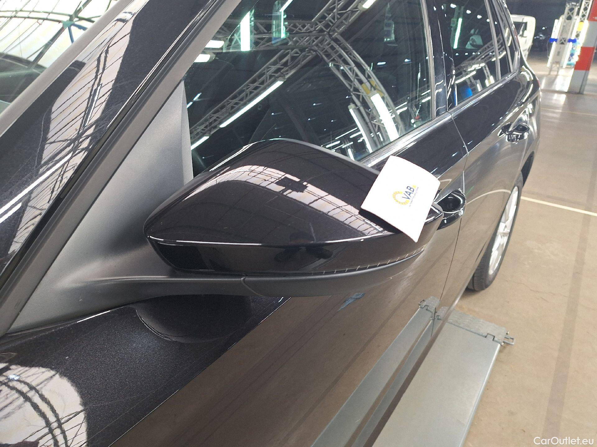  Skoda  KAMIQ Skoda,  '19, Skoda  1.0 TSI 81kW DSG7 Clever 5d #50