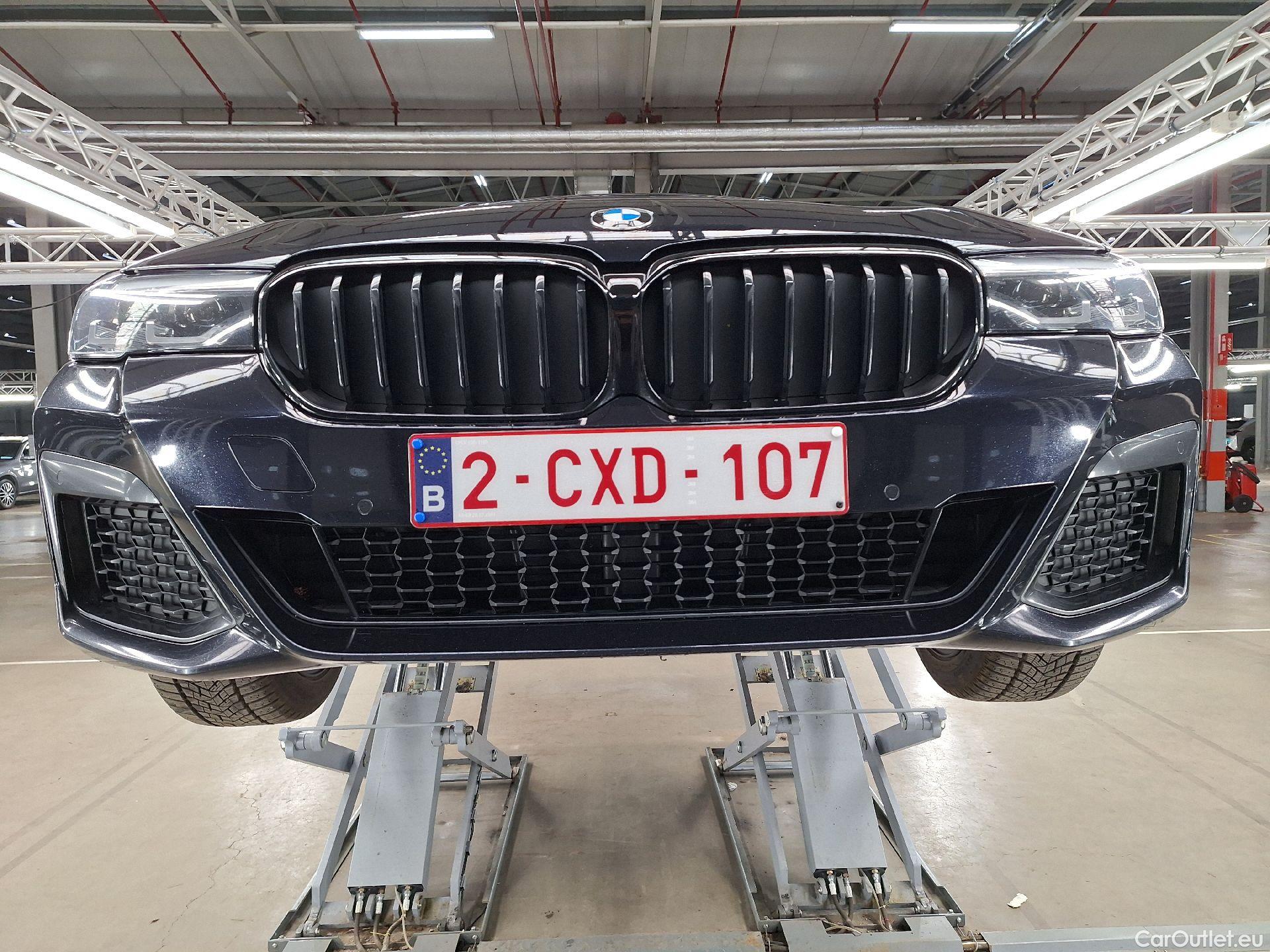  Bmw  Serie 5 BMW, 5-serie To FL'20, BMW 5 Reeks Touring 520i Aut. (120 kW) 5d #43