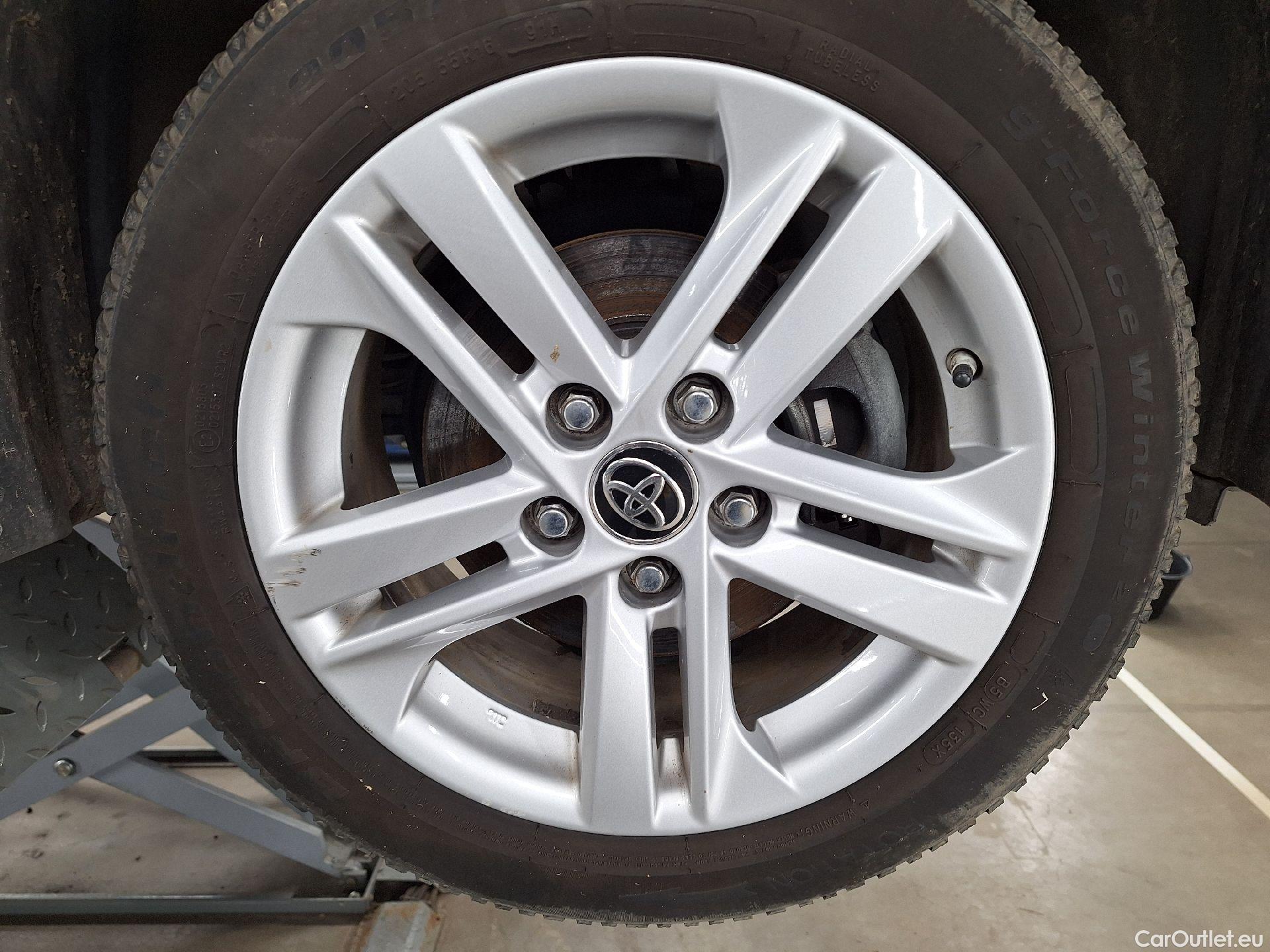  Toyota  Corolla Toyota,  TS '19, Toyota  Touring Sports 1.8 Hybrid Dynamic e #21