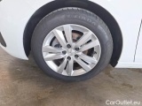  Peugeot  308 PEUGEOT  / 2017 / 5P / STATION WAGON SW ACTIVE BUSINESS BLUEHDI 130 SeS #101