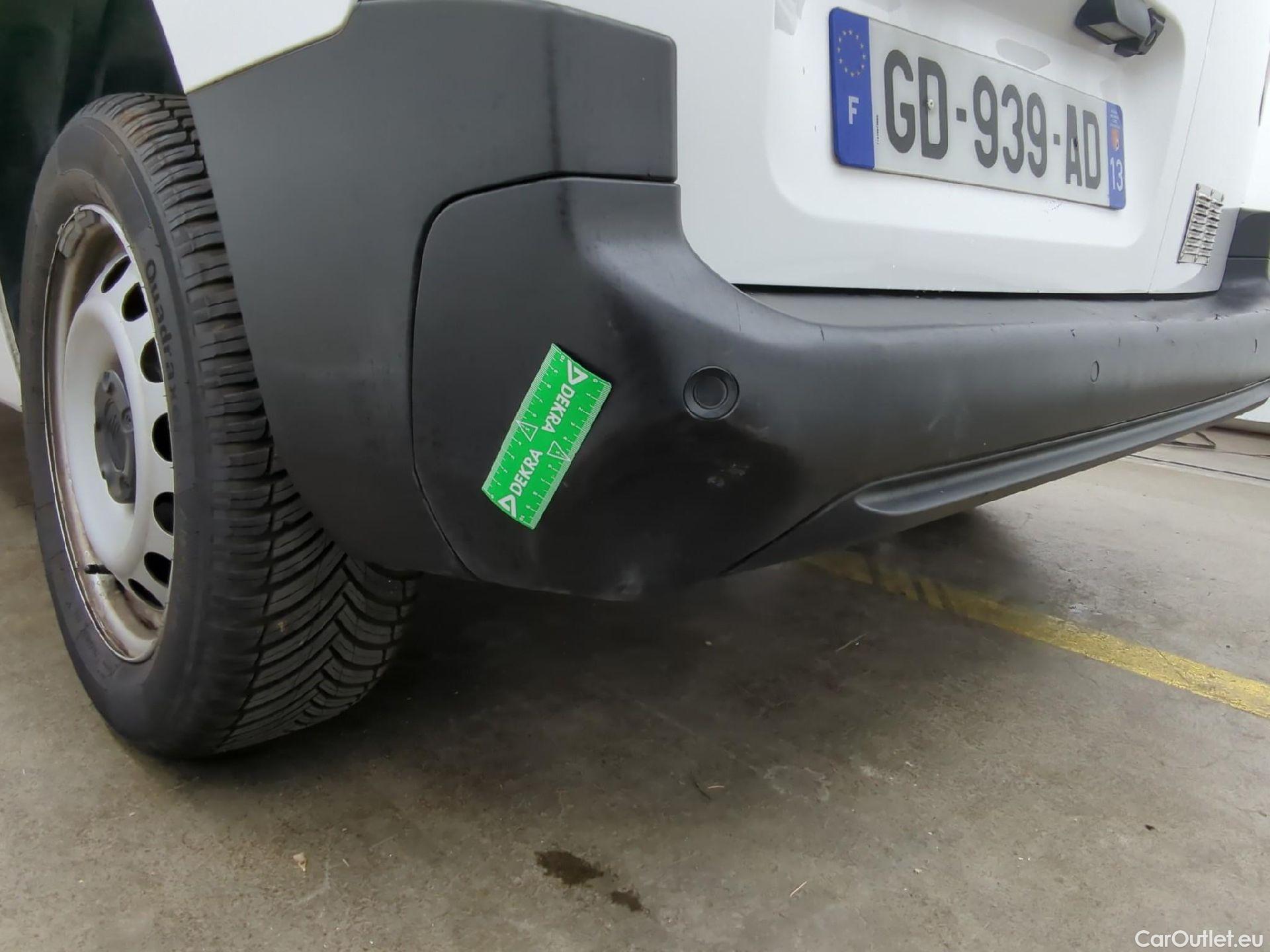  Citroen  Berlingo  Fourgon Club M 650 1.5 BlueHDi 130CV BVM6 E6dT #24