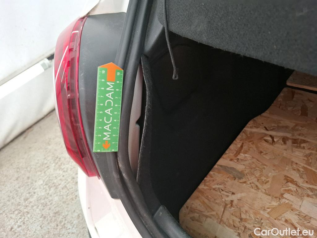  Citroen  C3  Société Feel 1.2 PureTech 80CV BVM5 E6d #6