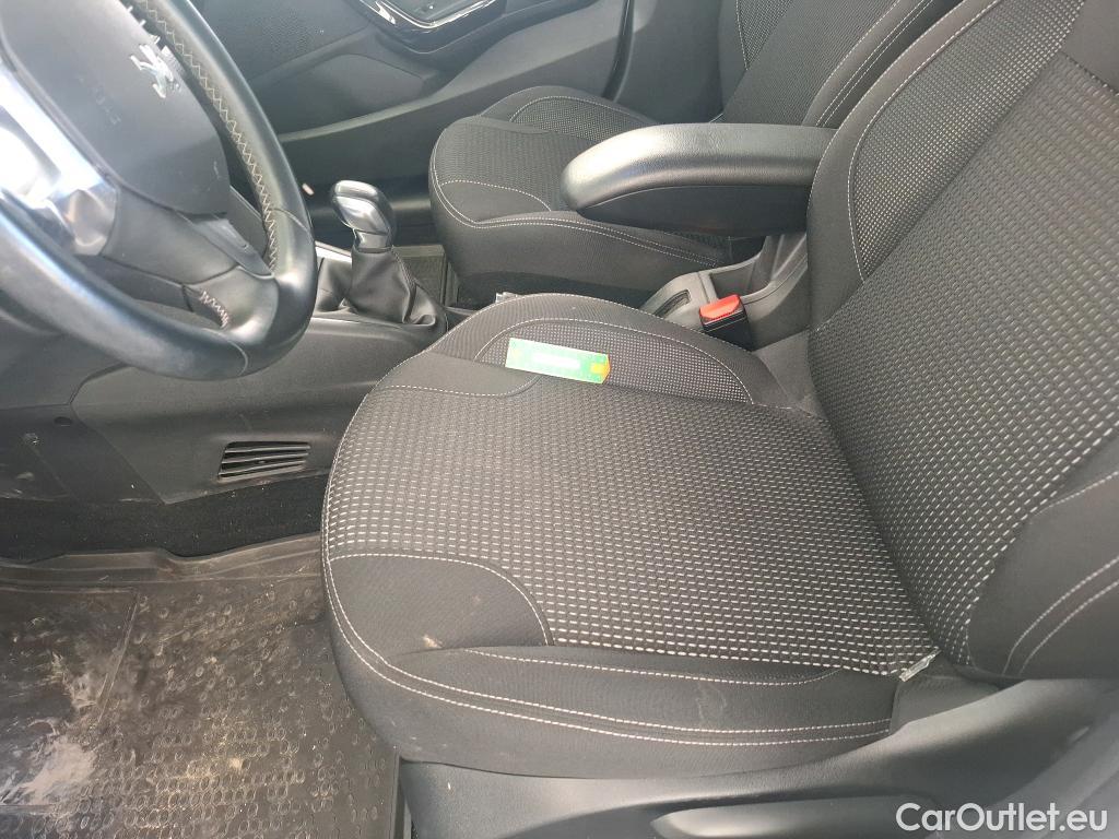  Peugeot  208  Allure Business 1.5 HDi 100CV BVM5 E6dT #25