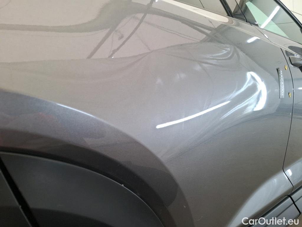  Nissan  Juke NISSAN   2019  5P  Crossover Hybrid 143 Business #1