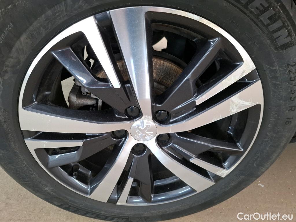 Peugeot  3008  Allure Business 1.2 PureTech 130CV BVA8 E6d #16
